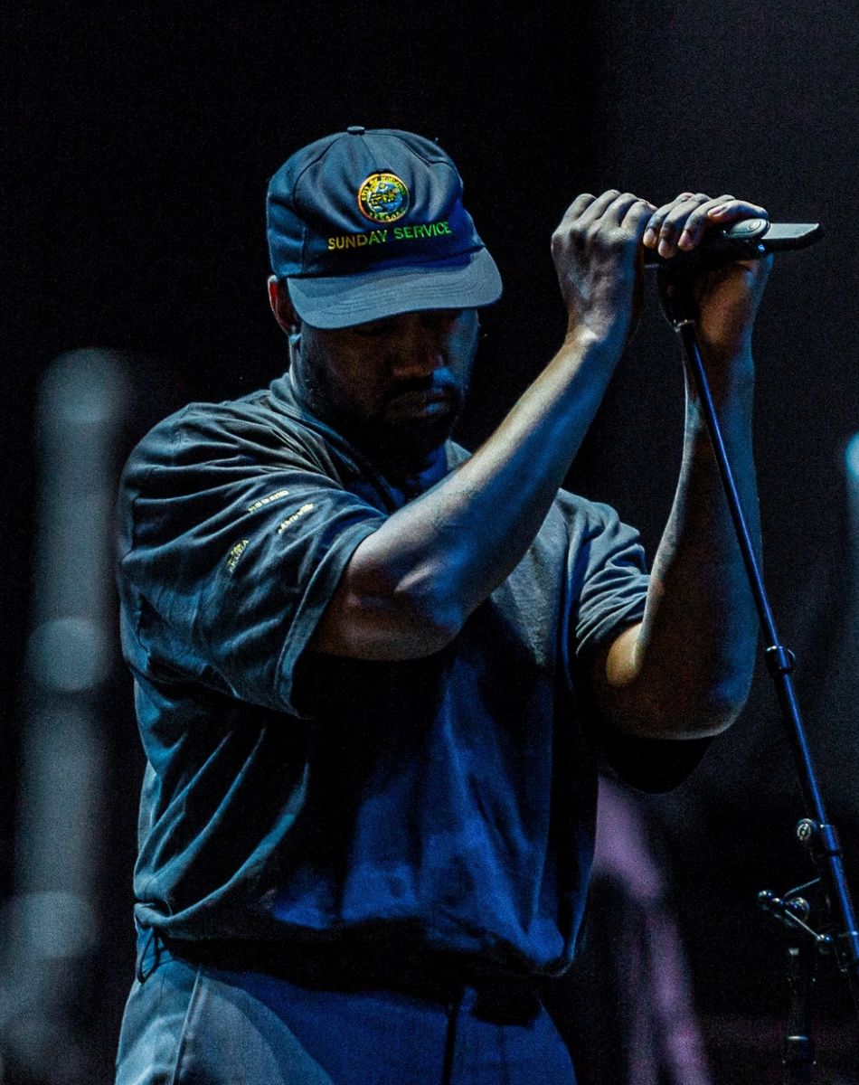 Kanye West réalise un nouveau "Sunday Service" à l'église Lakewood Church à Houston. Le 17 novembre 2019.