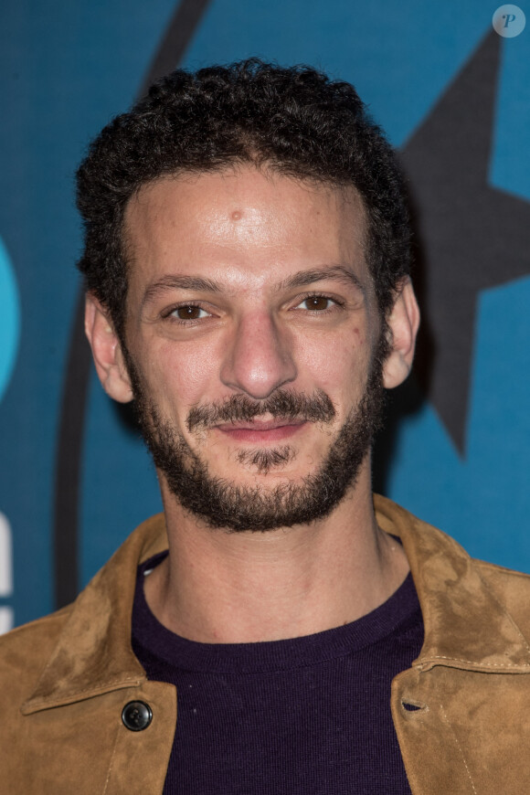 Vincent Dedienne au photocall du film "Terrible Jungle" lors du 23ème festival international du film de comédie de l'Alpe d'Huez, le 18 janvier 2020. © Cyril Moreau/Bestimage