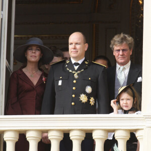 Caroline de Monaco et le prince Ernst August de Hanovre avec leur fille la princesse Alexandra et le prince Albert lors de la Fête nationale de Monaco, au balcon du palais princier, en 2007.