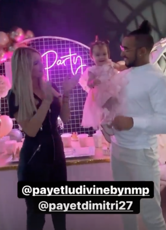 Dimitri Payet et son épouse Ludivine fêtent le premier anniversaire de leur fille Tiana. Le 26 novembre 2021.