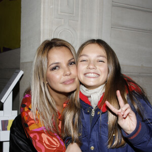 Exclusif - Séverine Ferrer et Zoe Clauzure de 'The Voice kids' - Showcase du spectacle "La Voie des Femmes", mis en scène Séverine Ferrer à la Mairie du 3eme de Paris. Le 25 Novembre 2021. © Denis Guignebourg / Bestimage