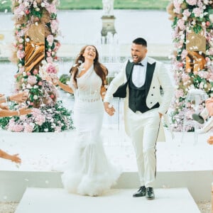 Exclusif - Mariage de Nabilla Benattia (robe de mariée créée par Jean-Paul Gaultier) et Thomas Vergara au château de Chantilly, France, le 6 juillet 2021. © Benjamin Decoin/Bestimage