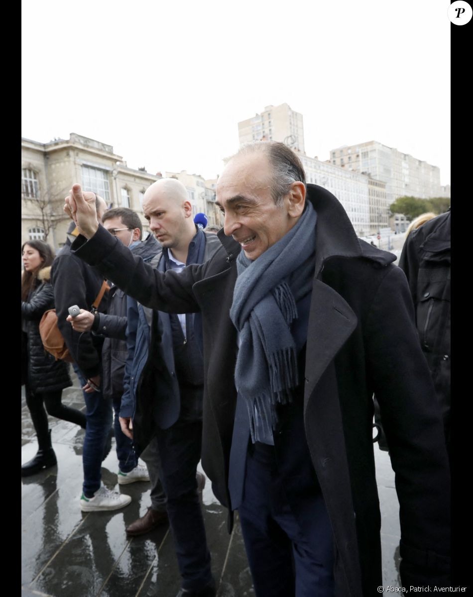 Doigt d'honneur d'Eric Zemmour Qui est la femme qui l'a provoqué