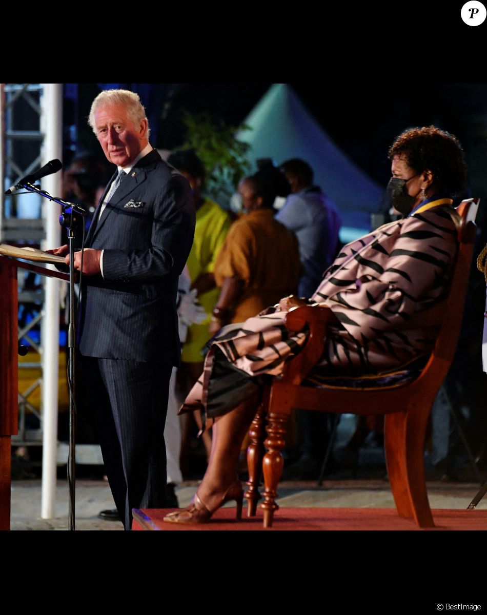 Le prince Charles, prince de Galles, Sandra Mason nouvelle présidente de la Barbade - Le prince Charles, prince de Galles assiste à la cérémonie d'investiture présidentielle en présence de Rihanna à Heroes Square à Bridgetown à la Barbade le 29 novembre 2021.