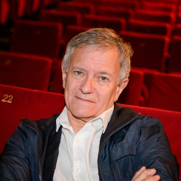 Francis Huster - La pièce "Pourvu qu'il soit heureux" de Laurent Ruquier © Patrick Carpentier / Bestimage