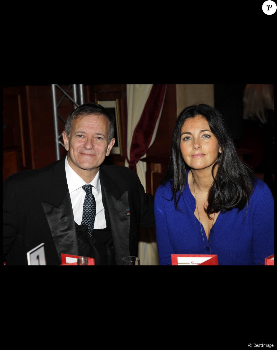 Francis Huster et Cristiana Reali - Diner au Fouquet's à Paris par le docteur Pierre Huth au profit du depistage du cancer à l'Institut Fournier.