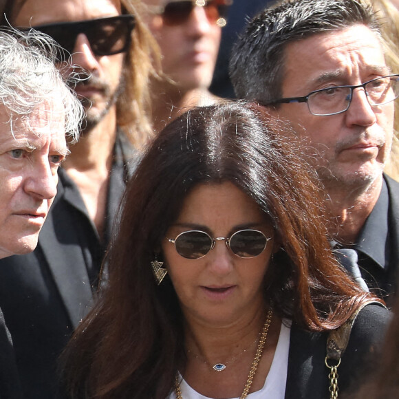 Francis Huster, Cristiana Reali - Sorties - Obsèques de Jean-Paul Belmondo en l'église Saint-Germain-des-Prés, à Paris le 10 septembre 2021. © Dominique Jacovides / Bestimage 