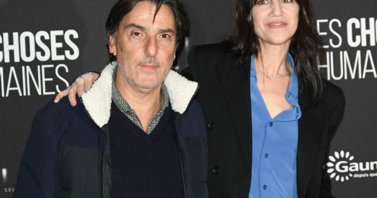 Yvan Attal Et Sa Compagne Charlotte Gainsbourg Avant Premi Re Du Film Les Choses Humaines Au