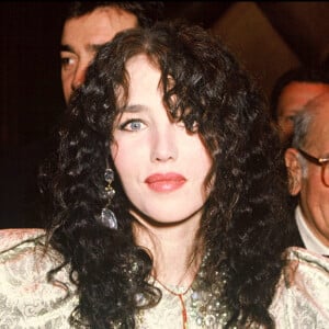 Isabelle Adjani reçoit le César de la meilleure actrice pour le film "Camille Claudel" en 1989