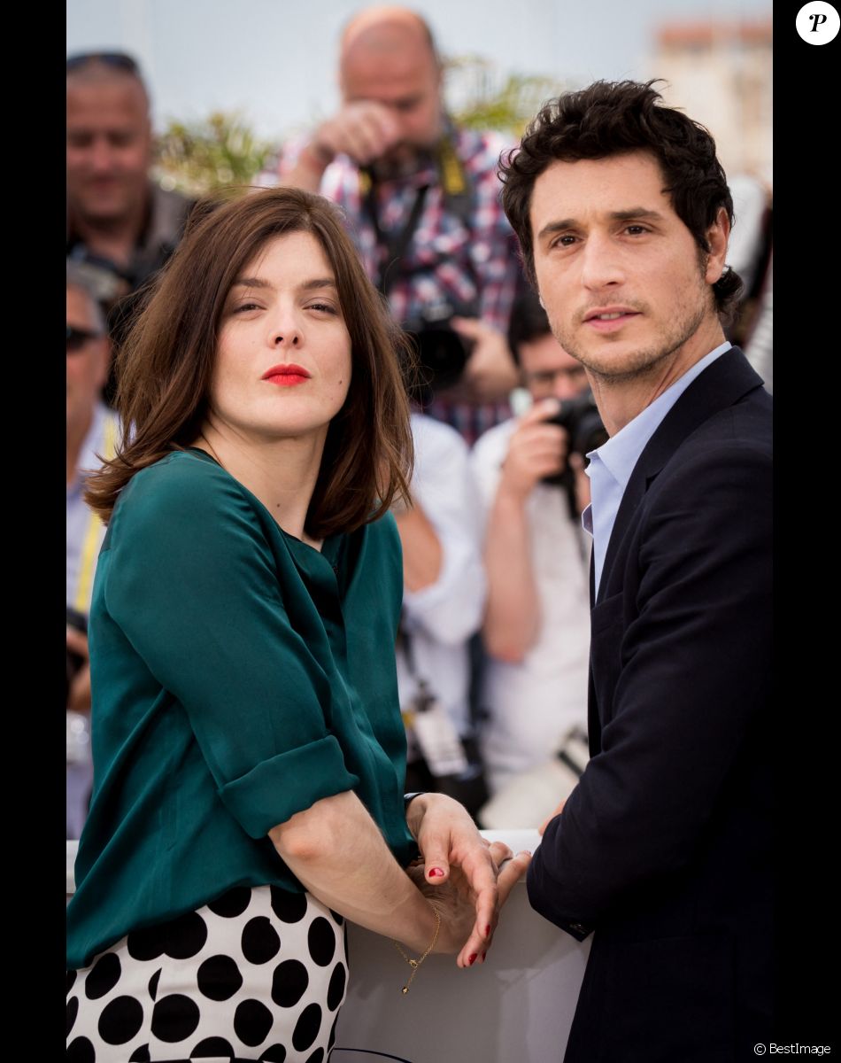 Valérie Donzelli et Jérémie Elkaïm - Photocall du film "Marguerite & Julien" lors du 68ème festival international du film de Cannes. Le 19 mai 2015.