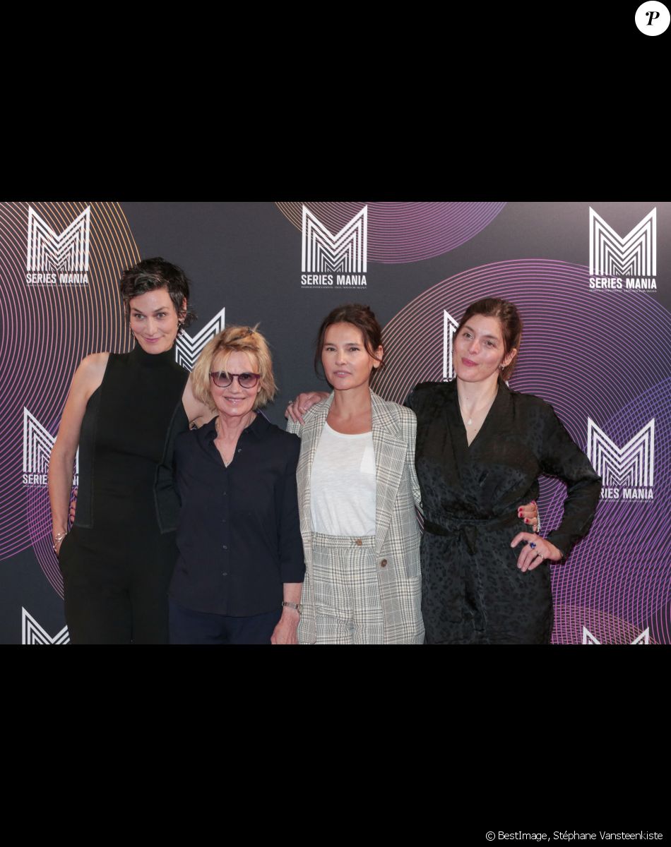 Clotilde Hesme, Miou-Miou, Virginie Ledoyen, Valérie Donzelli - Avant première du film "Nona et ses filles" lors du Festival Series Mania à Lille le 30 aout 2021. © Stéphane Vansteenkiste/Bestimage
