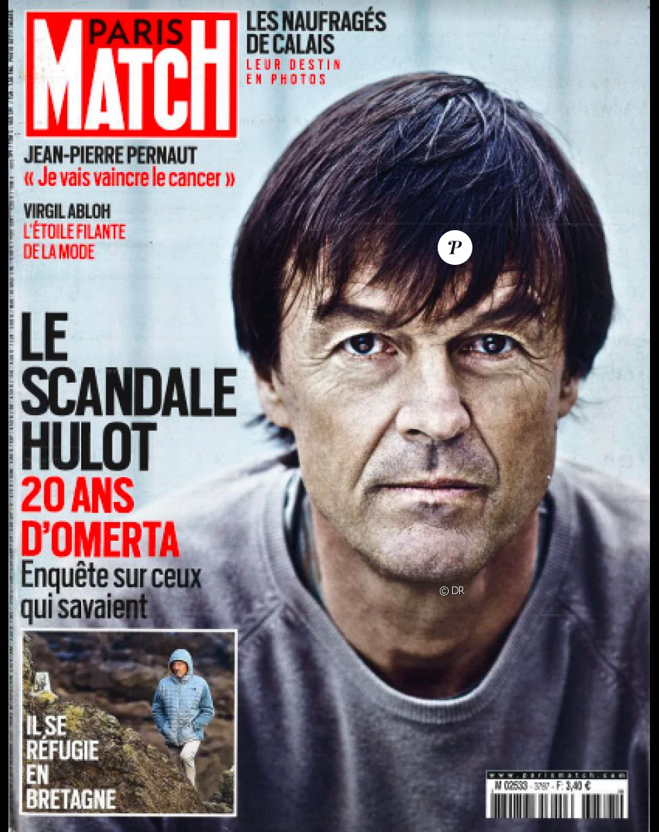 Le magazine Paris Match du 2 décembre 2021