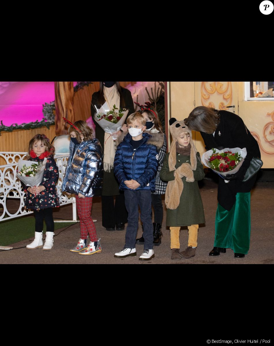 Ouverture du marché de Noël à Monaco en présence du prince Albert II, de ses enfants le prince Jacques, la princesse Gabriella, de la princesse Caroline de Hanovre, de Pierre Casiraghi, sa femme Béatrice Borromeo, de leurs enfants Francesco et Stefano, de Roisin Wittstock et de ses enfants Kaia Rose et Bodie à Monaco le 3 décembre 2021. © Olivier Huitel / Pool / Bestimage