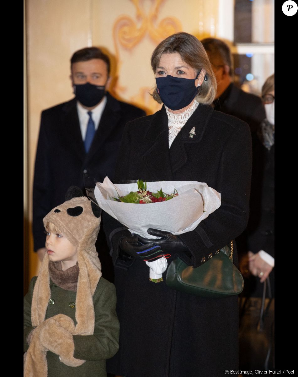Ouverture du marché de Noël à Monaco en présence du prince Albert II, de ses enfants le prince Jacques, la princesse Gabriella, de la princesse Caroline de Hanovre, de Pierre Casiraghi, sa femme Béatrice Borromeo, de leurs enfants Francesco et Stefano, de Roisin Wittstock et de ses enfants Kaia Rose et Bodie à Monaco le 3 décembre 2021. © Olivier Huitel / Pool / Bestimage