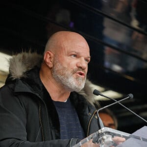 Philippe Etchebest lors du rassemblement national des métiers de l'hôtellerie, de la restauration, du tourisme à l'appel de l'UMIH et le GNI à l'esplanade des Invalides à Paris le 14 décembre 2020. © Christophe Clovis / Bestimage