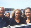Jean-Marie Le Pen et ses filles Marie-Caroline et Marine à la Trinité-sur-mer en 1987