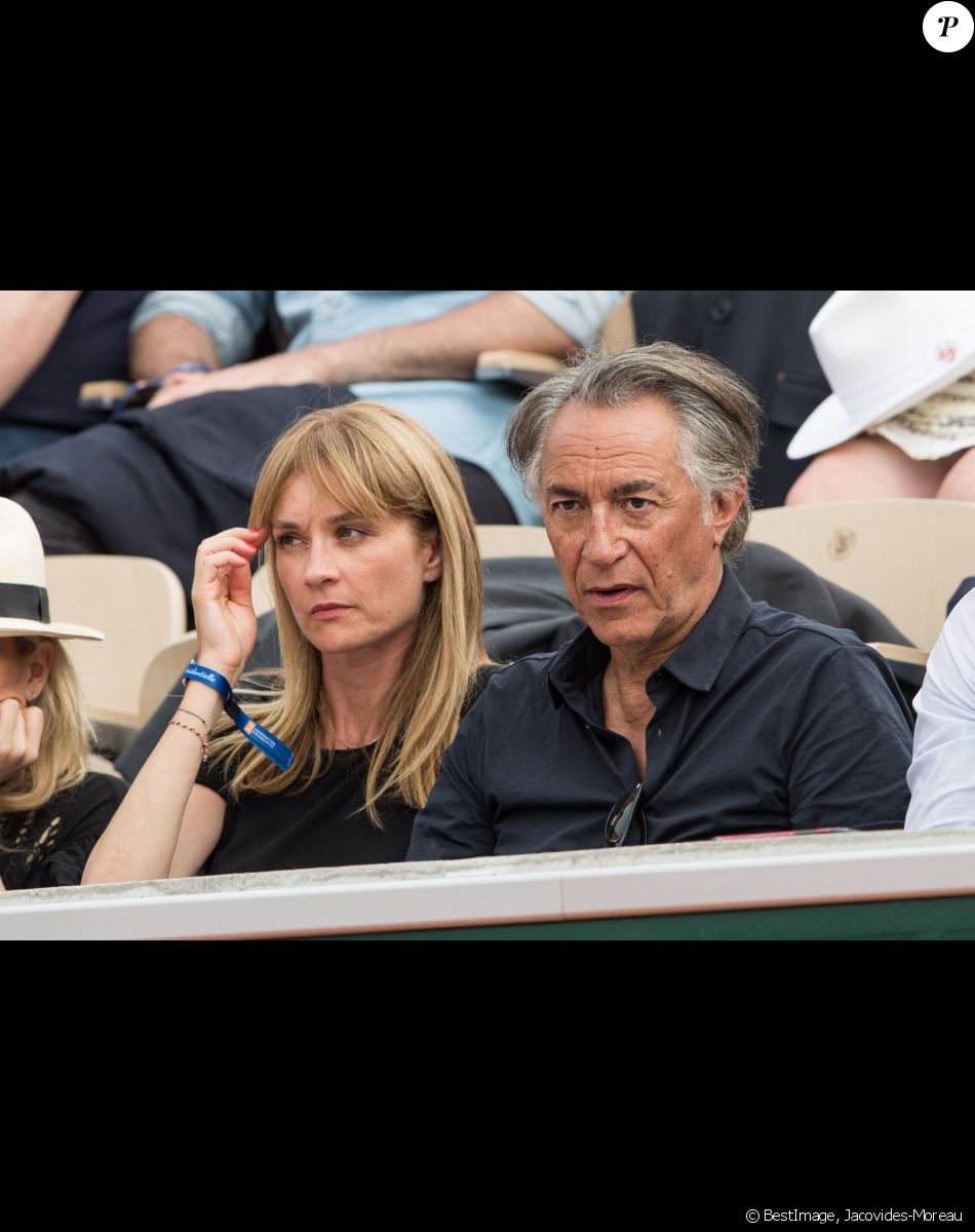 Richard Berry et sa femme Pascale Louange dans les tribunes lors des internationaux de tennis de Roland Garros à Paris, France, le 4 juin 2019. © Jacovides-Moreau/Bestimage