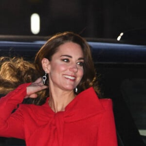 Le prince William, duc de Cambridge, et Catherine (Kate) Middleton, duchesse de Cambridge, assistent au service de chant communautaire Together At Christmas à l'abbaye de Westminster, à Londres, Royaume Uni, le 8 décembre 2021. 