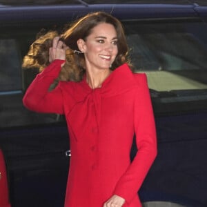 Le prince William, duc de Cambridge, et Catherine (Kate) Middleton, duchesse de Cambridge, assistent au service de chant communautaire Together At Christmas à l'abbaye de Westminster, à Londres, Royaume Uni, le 8 décembre 2021. 