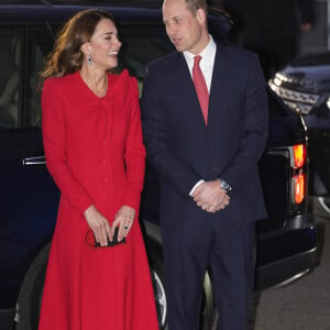 Le prince William, duc de Cambridge, et Catherine (Kate) Middleton, duchesse de Cambridge, assistent au service de chant communautaire Together At Christmas à l'abbaye de Westminster, à Londres, Royaume Uni, le 8 décembre 2021. 