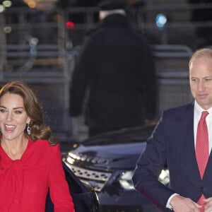 Le prince William, duc de Cambridge, et Catherine (Kate) Middleton, duchesse de Cambridge, assistent au service de chant communautaire Together At Christmas à l'abbaye de Westminster, à Londres, Royaume Uni, le 8 décembre 2021. 