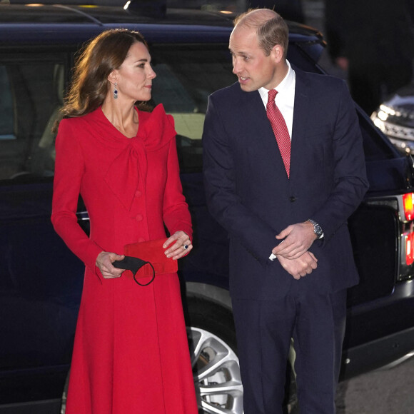 Le prince William, duc de Cambridge, et Catherine (Kate) Middleton, duchesse de Cambridge, assistent au service de chant communautaire Together At Christmas à l'abbaye de Westminster, à Londres, Royaume Uni, le 8 décembre 2021. 