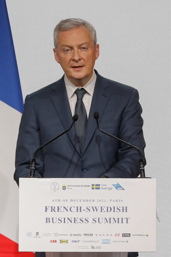 Bruno Le Maire, ministre de l'économie et des finances lors du 6ème sommet d'affaires franco-suédois sur la décarbonisation de l'économie au pavillon Vendôme à Paris, France, le 6 décembre 2021.