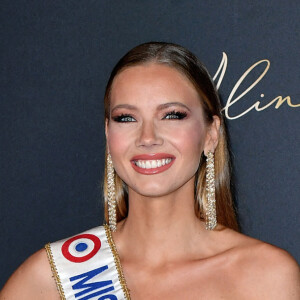 Amandine Petit (Miss France 2021) - Avant-Première du film "Aline" au Grand Rex à Paris le 25 octobre 2021. © Veeren/Bestimage