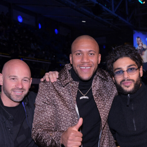 Exclusif - Franck Gastambide, Ciryl Gane, Nassim Lyes, Achraf Hakimi (arrière droit au Paris Saint-Germain) - Gala de MMA ARES FC 2 au Palais des Sports Marcel Cerdan à Levallois-Perret le 11 décembre 2021. © Rachid Bellak/Bestimage