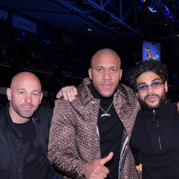 Exclusif - Franck Gastambide, Ciryl Gane, Nassim Lyes, Achraf Hakimi (arrière droit au Paris Saint-Germain) - Gala de MMA ARES FC 2 au Palais des Sports Marcel Cerdan à Levallois-Perret le 11 décembre 2021. © Rachid Bellak/Bestimage