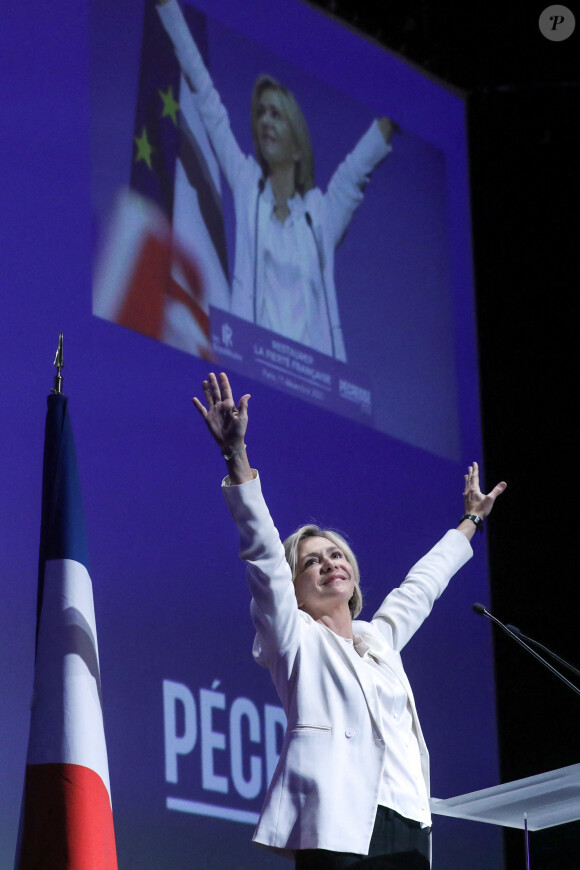 Valérie Pécresse, présidente de la région Île-de-France et candidate des Républicains pour la présidentielle au cours d'une grande réunion des cadres Les Républicains, à la Mutualité, Paris, France, le 11 décembre 2021.