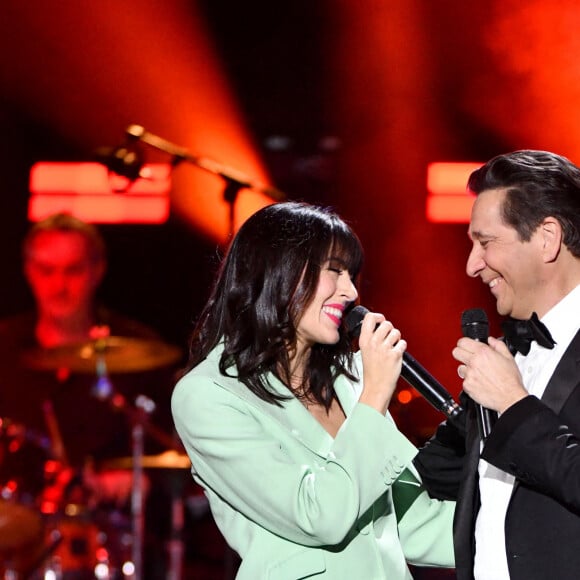 Exclusif - Nolwenn Leroy et Laurent Gerra - Enregistrement de l'émission "Un soir à Monaco avec Laurent Gerra" sur la scène de la salle des Etoiles du Monte-Carlo Sporting à Monaco, diffusée le 18 décembre 2021 à 21h05. © Bruno Bebert / Bestimage