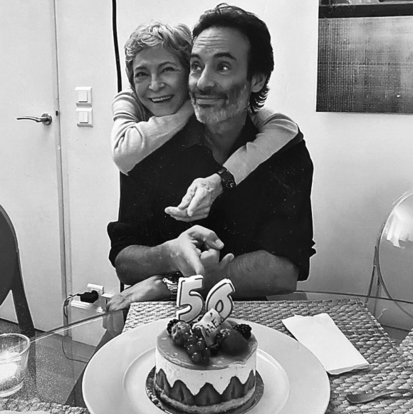 Anthony Delon et sa maman Nathalie sur Instagram. Le 30 septembre 2021.