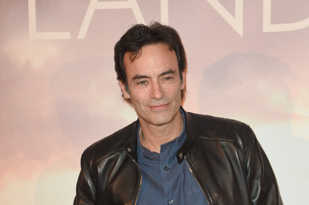 Photo Anthony Delon à l'avantpremière du film "Holy Lands" au cinéma