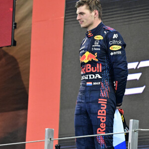 Lewis Hamilton (gbr) et Max Verstappen (ned) lors du Grand Prix de Formule 1 d'Abu Dhabi sur le circuit Yas Marina sur l'île de Yas, à Abu Dhabi, Emirats Arabes Ubnis, le 12 décembre 2021. © DPPI/Panoramic/Bestimage