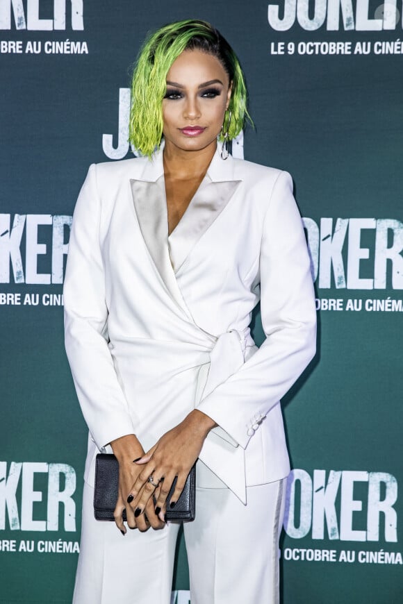 Alicia Aylies (cheveux verts) - Avant-première du film "Joker" au cinéma UGC Normandie à Paris, le 23 septembre 2019. © Olivier Borde/Bestimage