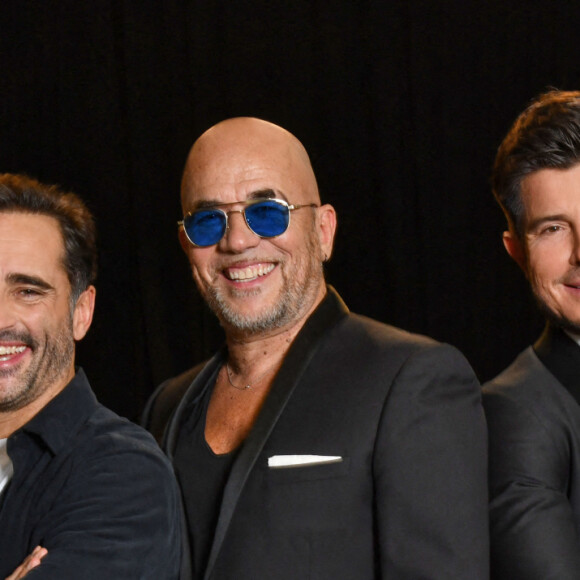 Exclusif - Florent Peyre, Pascal Obispo, Vincent Niclo - Backstage - Enregistrement de l'émission "Un soir à Monaco avec Laurent Gerra" sur la scène de la salle des Etoiles du Monte-Carlo Sporting à Monaco, diffusée le 18 décembre 2021 à 21h05.  © Bruno Bebert / Bestimage 