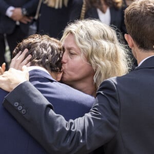 Luana Belmondo (ici photographiée avec ses fils Giacomo et Victor Belmondo) a perdu un ami. Elle lui a rendu hommage sur Instagram. © Cyril Moreau / Bestimage 