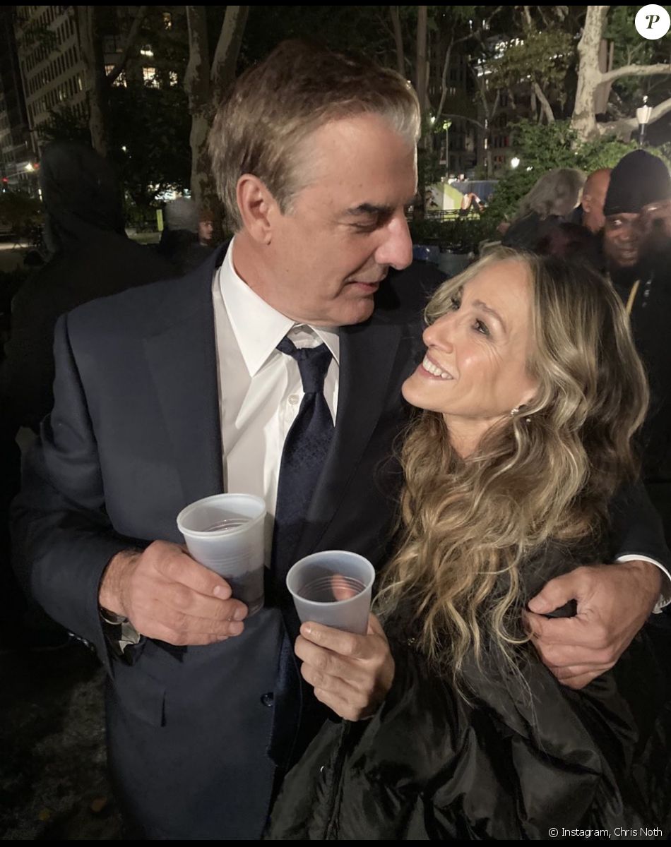 Chris Noth et Sarah Jessica Parker sur le tournage de la série "And Just Like That..." à New York. Novembre 2021.