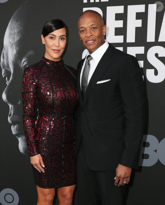 Dr. Dre et sa femme Nicole Young - Première de "The Defiant Onces" au Studio Paramount, à Los Angeles, le 22 juin 2017.
