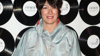 Ghislaine Maxwell condamnée : son mari manque le procès... et apparaît avec une autre femme !
