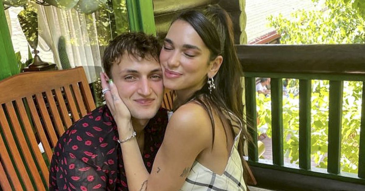Dua Lipa célibataire : rupture surprise avec Anwar Hadid ! Dua Lipa célibataire : rupture surprise avec Anwar Hadid !
