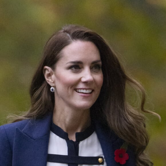 Kate Middleton, duchesse de Cambridge, assiste à l'ouverture de deux nouvelles galeries au musée de la guerre à Londres, le 10 novembre 2021.