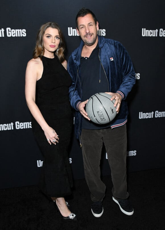 Julia Fox et Adam Sandler à l'avant-première du film Uncut Gems à Hollywood, le 11 décembre 2019.
