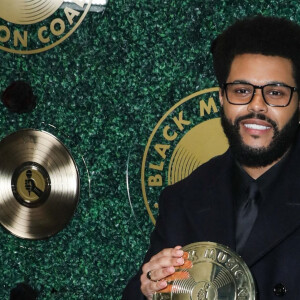The Weeknd a reçu un prix lors de la 1ère édition de la cérémonie " Black Music Action Coalition's Music in Action Awards " à l'hôtel 1 West Hollywood à Los Angeles, le 23 septembre 2021. 