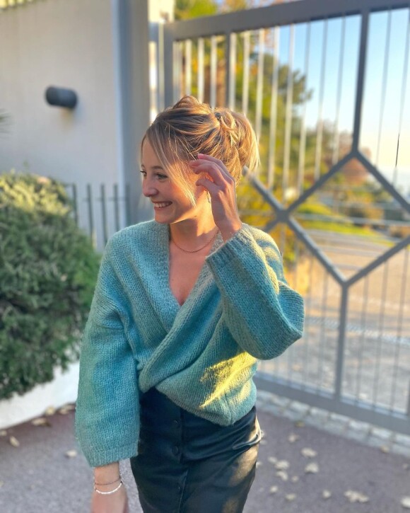 Emma de "Mariés au premier regard" souriante sur Instagram, décembre 2021
