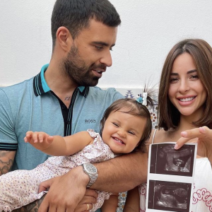 Vincent Queijo et sa fiancée Rym Renom sont devenus les parents d'un deuxième enfant - Instagram