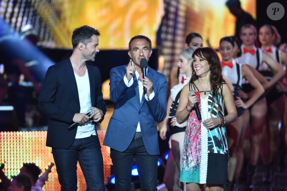 Emmanuel Moire, Nikos Aliagas et la chanteuse Zaz - dans les arènes de Nîmes, le 20 juin 2015,