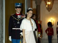 Les princesses Mary et Marie de Danemark, avec leurs charmants princes, en tenue des grands soirs pour le Nouvel An !