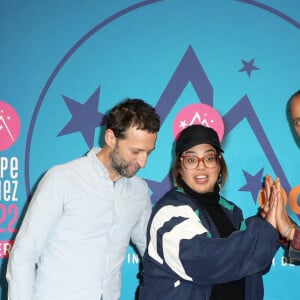 Frédéric Quiring, Melha Bedia et Arié Elmaleh - Photocall de la 25ème édition du Festival international du film de comédie de l'Alpe d'Huez le 19 janvier 2022. © Dominique Jacovides / Bestimage